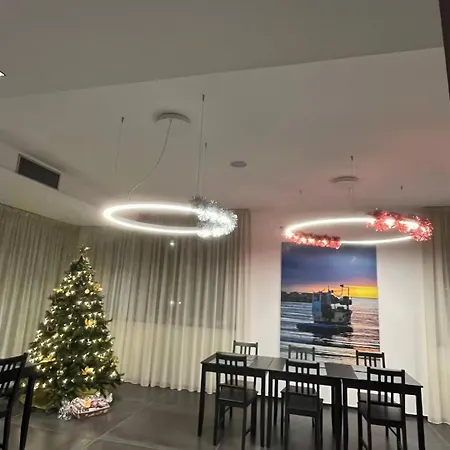 Hotel Mediterraneo Ombrellone E Lettini Inclusi 3*