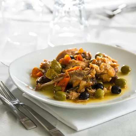 Ξενοδοχείο Mediterraneo 3*